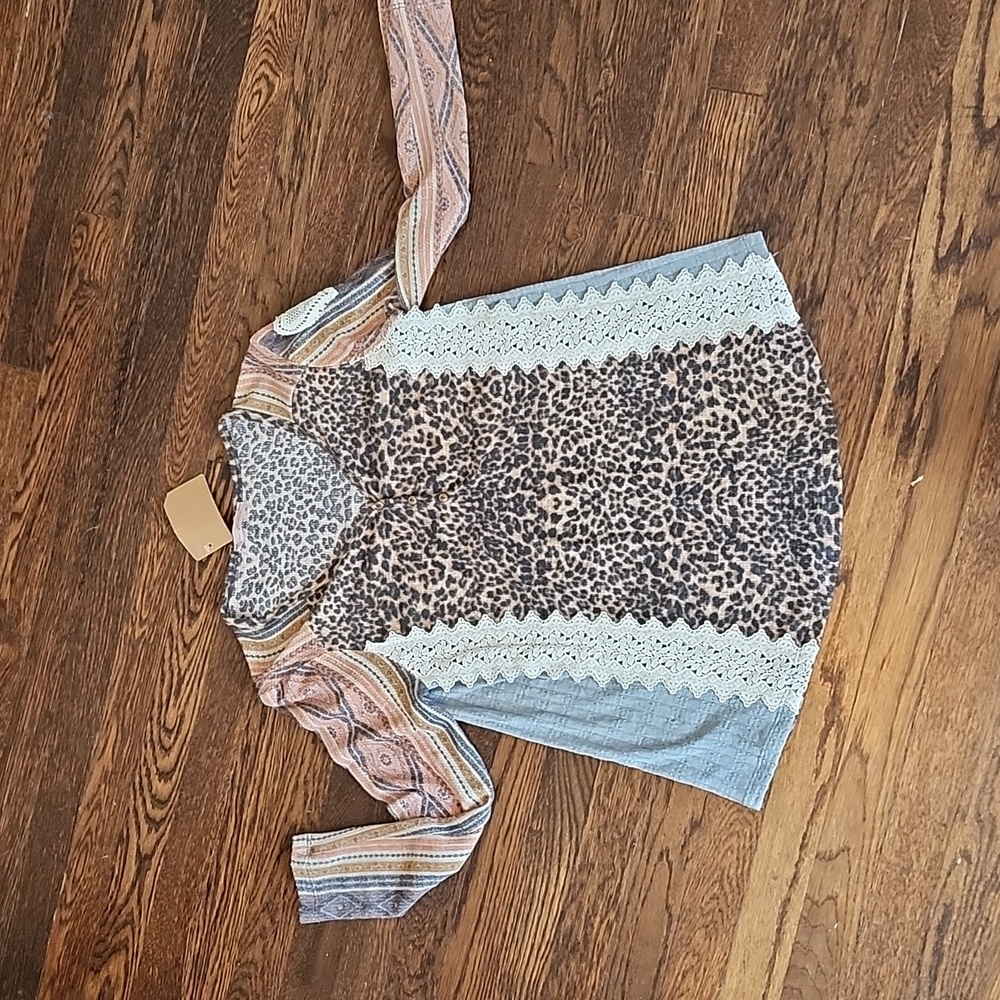 Ces Femme Blouse Size Small